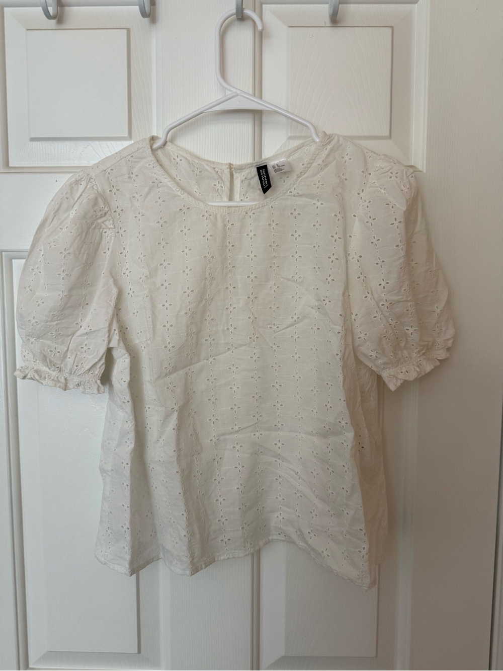 H&M Cream Eyelet Puff-Sleeve Blouse